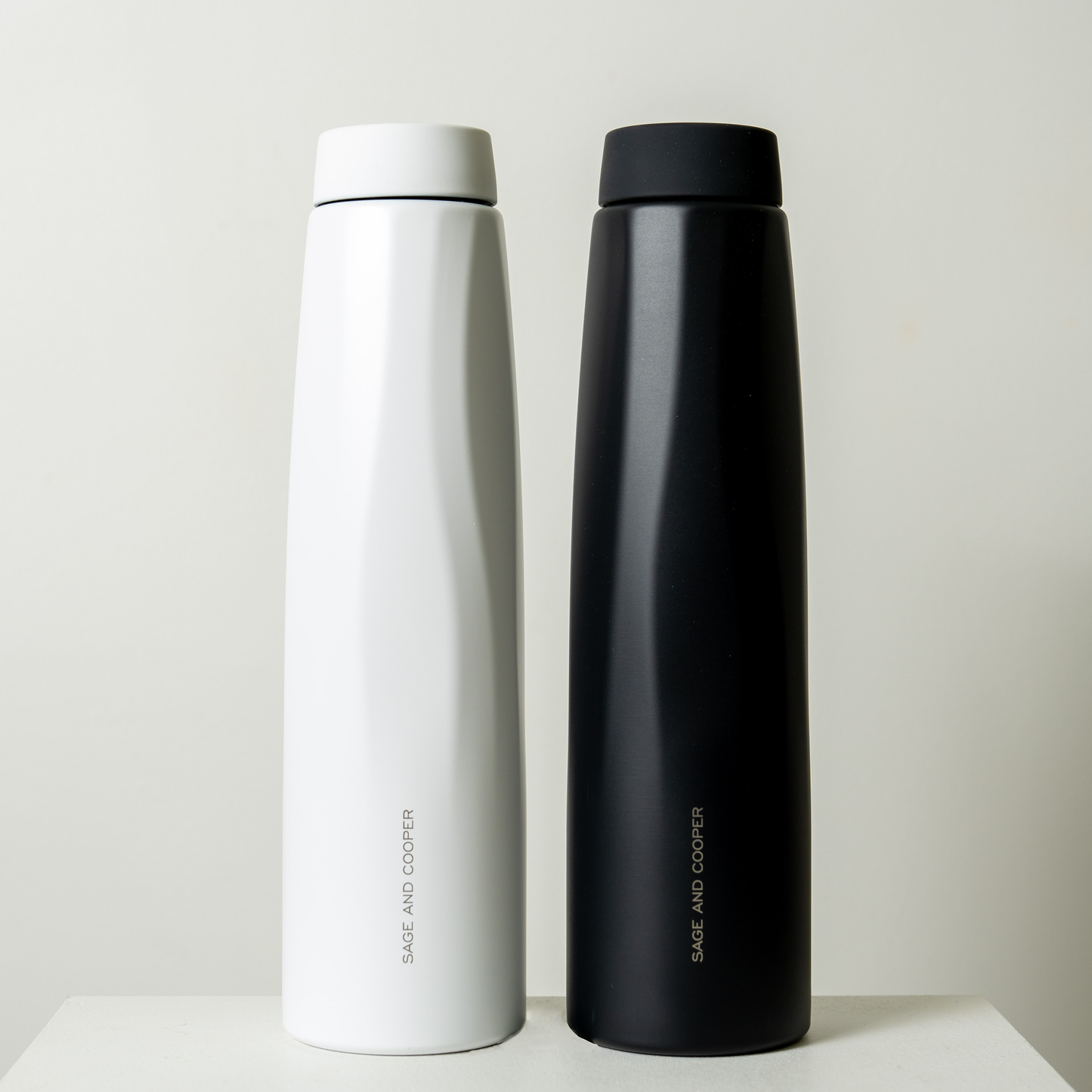 Calypso 750ml Bottle: White