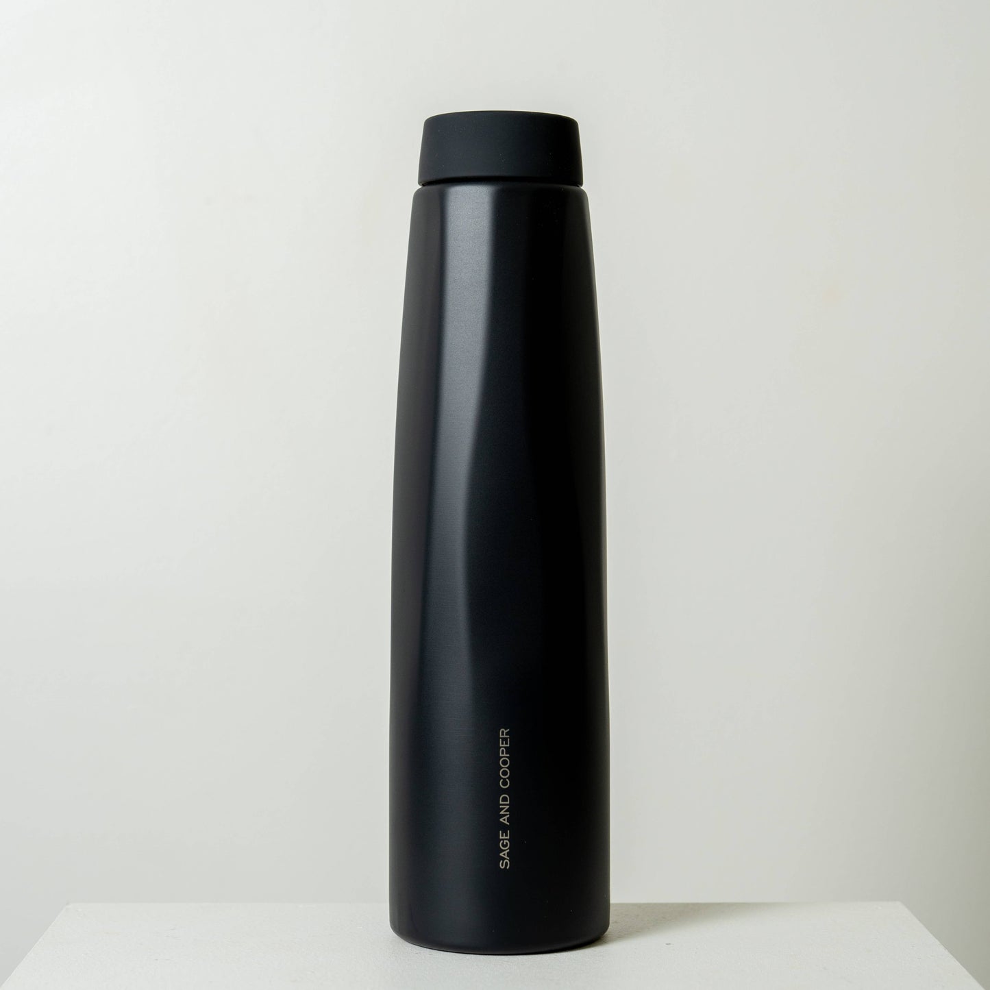 Calypso 750ml Bottle: White