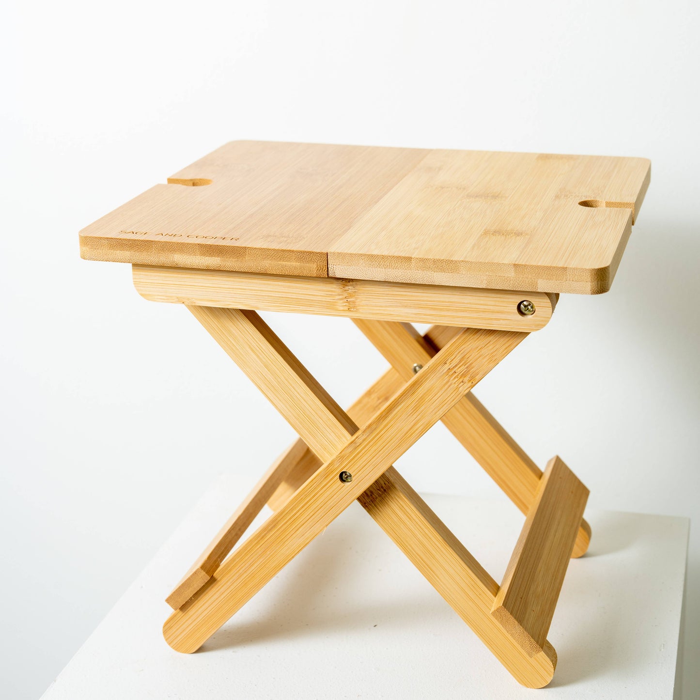 Grappa Foldable Table